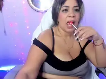 Chaturbate Live Sex of latinamav22