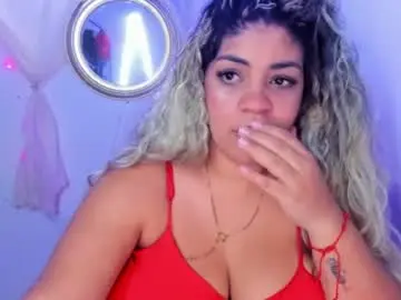 Chaturbate Best live sex cam show of latinamav22