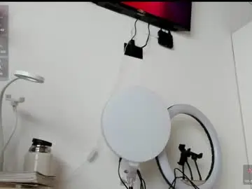 Chaturbate Watch Live Sex Cams of manucute_23_
