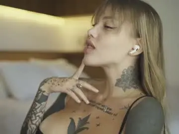 Chaturbate Live Sex Cam of mileeena