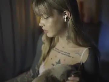 Chaturbate Watch Live Sex Cams of mileeena