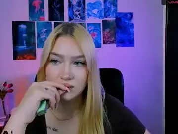 Chaturbate Live Porn of awesomeemma_