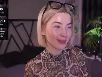 Chaturbate Best live sex cam show of lindathacker