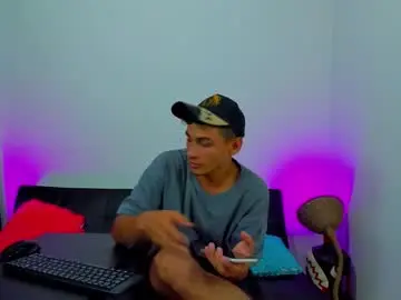 Chaturbate Watch Live Sex Cams of max_wild01