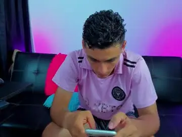 Chaturbate Adult Webcams of max_wild01