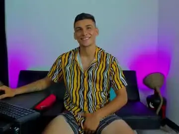 Chaturbate Live Sex Cam of max_wild01