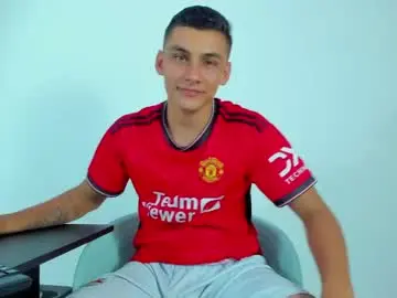 Chaturbate Best live sex cam show of max_wild01