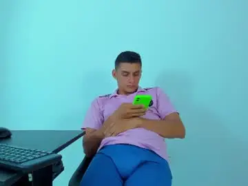 Chaturbate Private Sex Chat of max_wild01