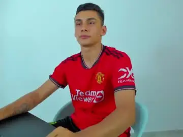 Chaturbate Live Sex of max_wild01