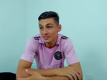 Chaturbate Live Sex of max_wild01