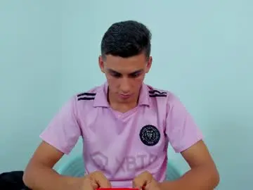 Chaturbate Live Sex of max_wild01
