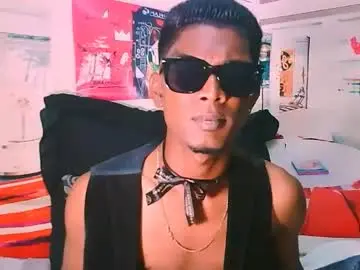 Chaturbate Watch Live Sex Cams of indianthuggin