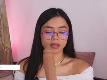 Chaturbate Live Sex Cam of missnataly_