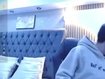 Chaturbate Free Porn Cam of tommy_claks