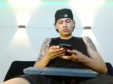 Chaturbate Nude Webcam of br4ndon_cooper