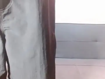 Chaturbate Free Porn Cam of br4ndon_cooper