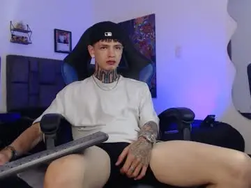 Chaturbate Nude Webcam of dann_brown