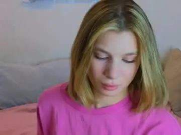 Chaturbate Live Sex Cam of leylalin