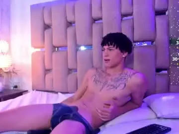 Chaturbate Live Sex Cam of magnorose
