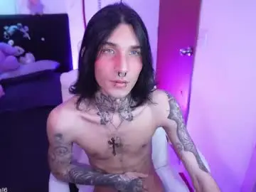 Chaturbate Live Sex Cam of marshall_cazher