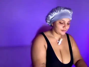 Chaturbate Live Sex Cam of yera_sh