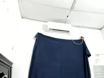 Chaturbate Best live sex cam show of arabela_dream25