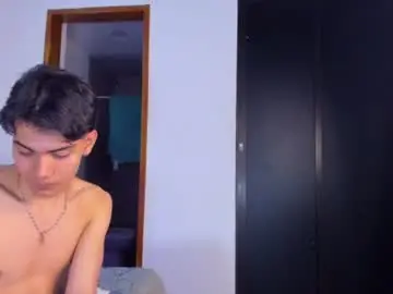 Chaturbate Live Porn of ethan__carter
