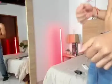 Chaturbate Live Sex Cam of ethan__carter