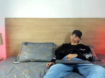 Chaturbate Free Live Porn of ethan__carter