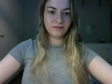 Chaturbate Live Sex Cam of rosie_june