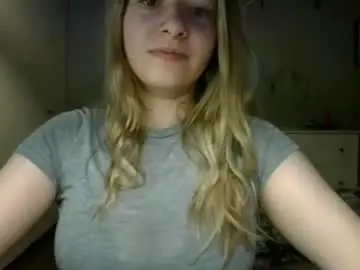 Chaturbate Live Sex Cam of rosie_june