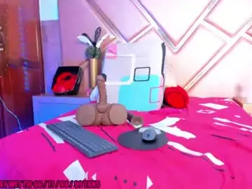 Chaturbate Watch Live Sex Cams of sophiesinclair