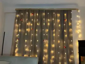 Chaturbate Live Sex Cam of chloe_show