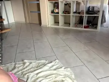 Chaturbate Watch Live Sex Cams of chloe_show