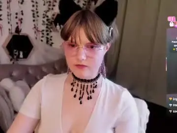 Chaturbate Watch Live Sex Cams of dreammyluna