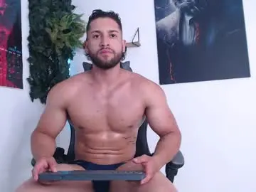 Chaturbate Adult Video Chat of massimofiore_