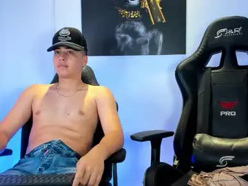 Chaturbate Live Sex of masters_boys