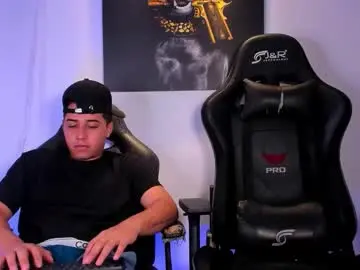 Chaturbate Sex Chat of masters_boys