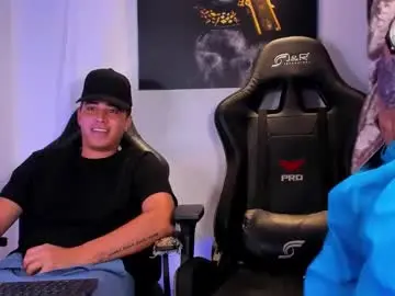 Chaturbate Live Porn of masters_boys