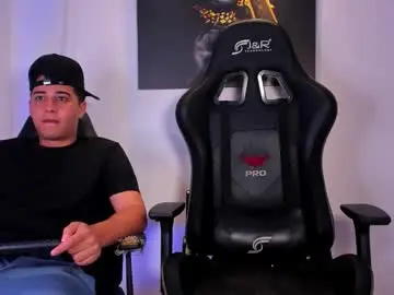 Chaturbate Free Porn Cam of masters_boys