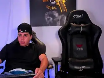 Chaturbate Live Sex of masters_boys