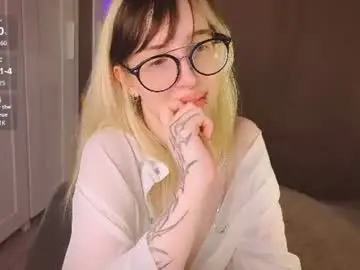 Chaturbate Live Porn of nerdy_freyua