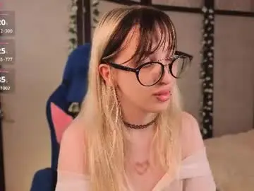 Chaturbate Best live sex cam show of nerdy_freyua