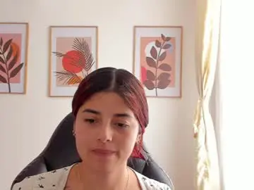 Chaturbate Live Sex Cam of shylittlebunny