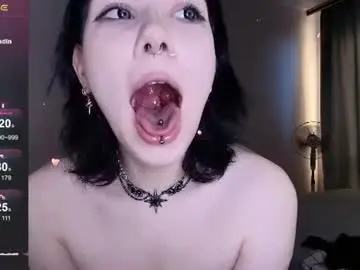 Chaturbate Live Sex Cam of _gummybears_