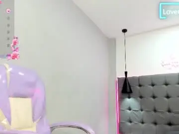 Chaturbate Watch Live Sex Cams of scarletcherry18