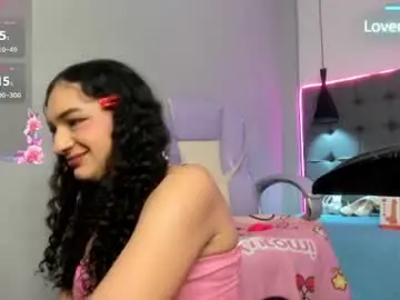 Chaturbate Free Porn Cam of scarletcherry18