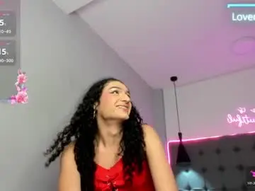Chaturbate Live Sex Cam of scarletcherry18