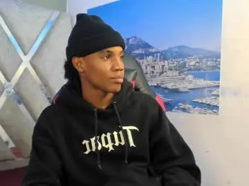 Chaturbate Live Sex Cam of axel_silva3