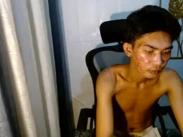Chaturbate Nude Webcam of asianhotbigcock